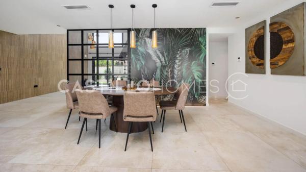 Casa independiente en calle Rosalia de Castro, 55