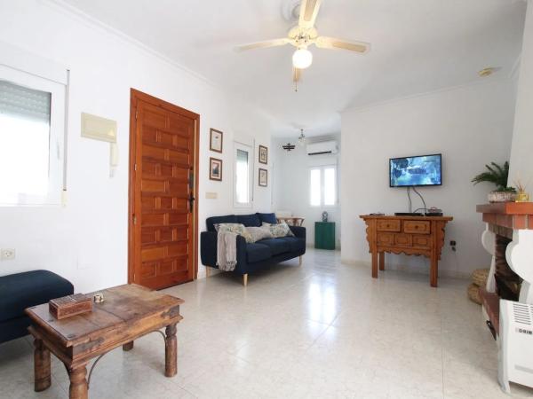 Casa independiente en calle Pablo Neruda