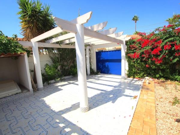 Casa independiente en calle Pablo Neruda