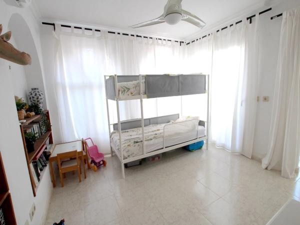 Casa independiente en calle Pablo Neruda