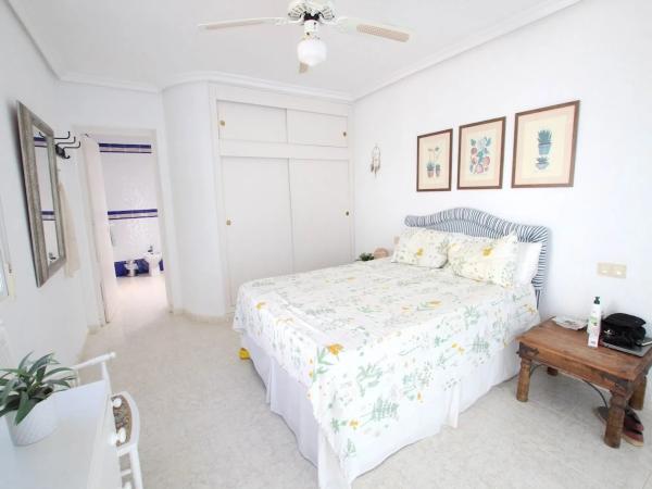 Casa independiente en calle Pablo Neruda