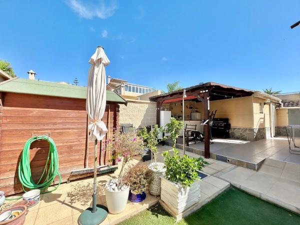 Casa independiente en calle Puccini, 14