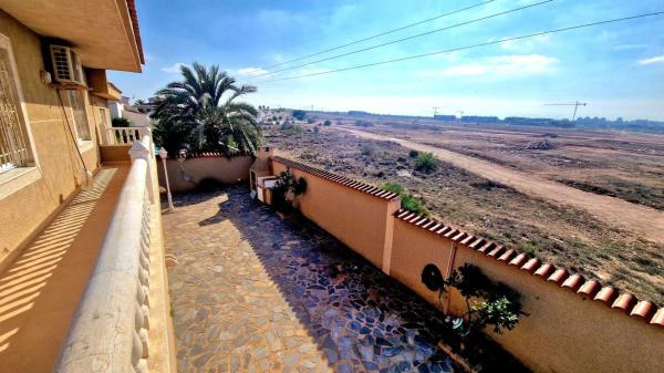 Casa independiente en calle Velázquez