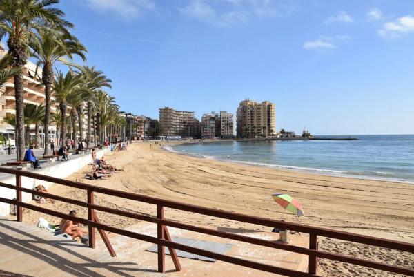 Casa independiente en calle Rodrigo