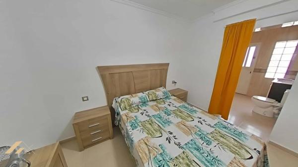 Casa independiente en calle Caravaca