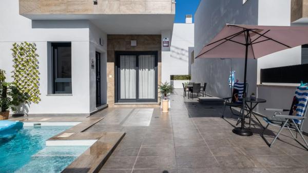 Casa independiente en calle las Abubillas