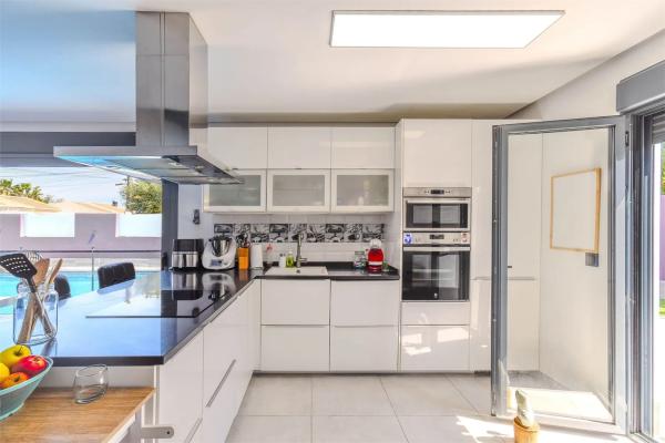 Casa independiente en calle Beethoven