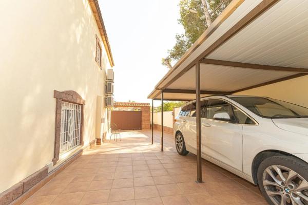 Casa independiente en avenida Tomas Martinez Domenech, 2