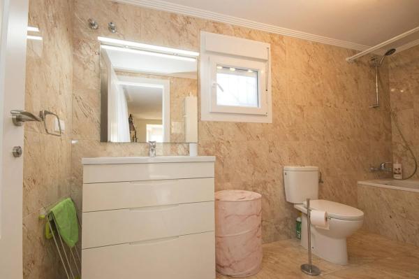 Casa independiente en avenida Tomas Martinez Domenech, 2