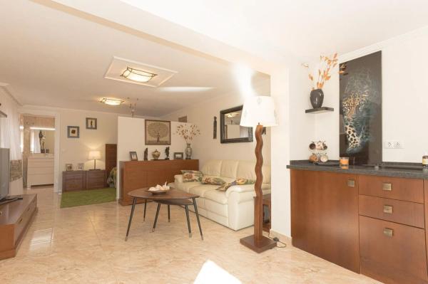 Casa independiente en avenida Tomas Martinez Domenech, 2