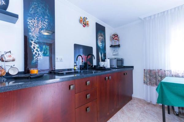 Casa independiente en avenida Tomas Martinez Domenech, 2