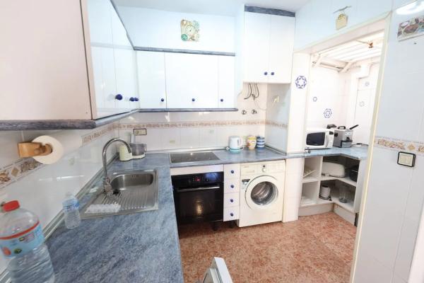 Casa independiente en calle Abreu