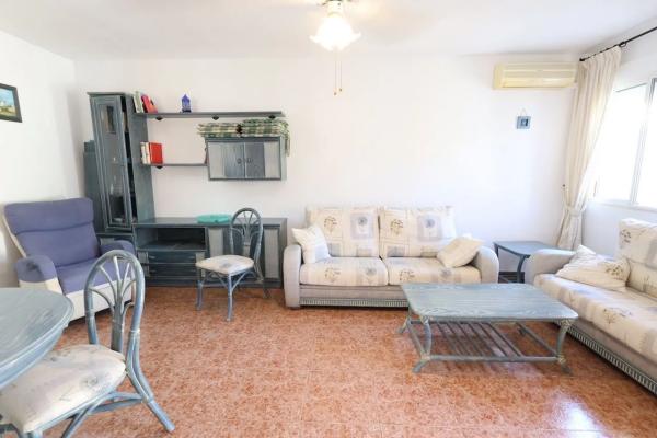 Casa independiente en calle Abreu