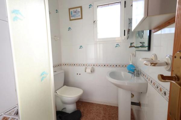 Casa independiente en calle Abreu