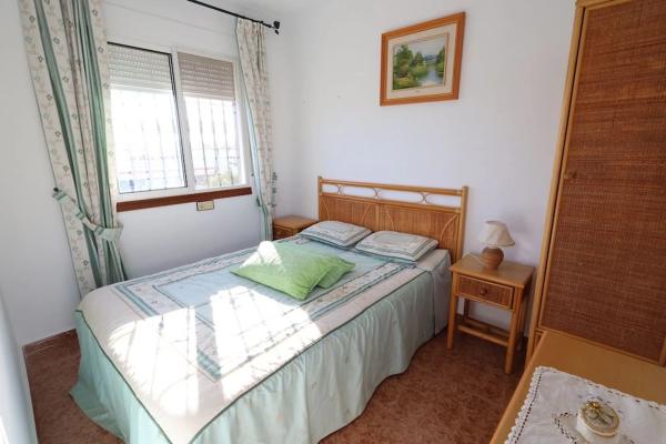 Casa independiente en calle Abreu