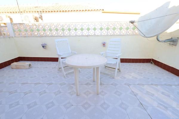 Casa independiente en calle Abreu