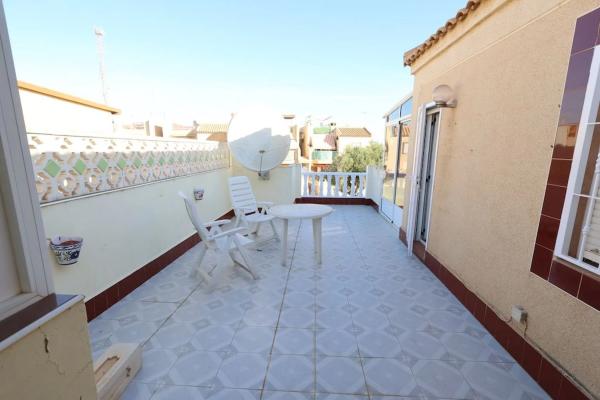 Casa independiente en calle Abreu