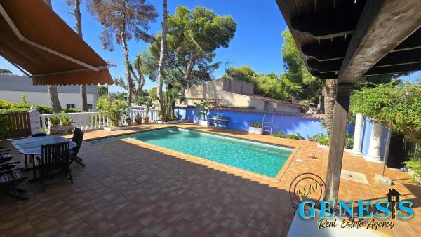 Casa independiente en calle del Doctor Sanz, 2