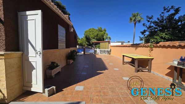 Casa independiente en calle del Doctor Sanz, 2