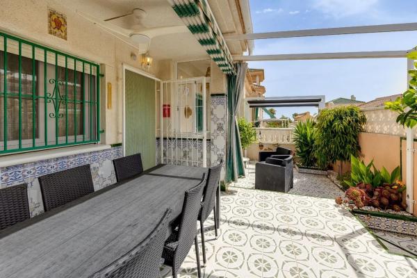 Casa independiente en calle la Sagra