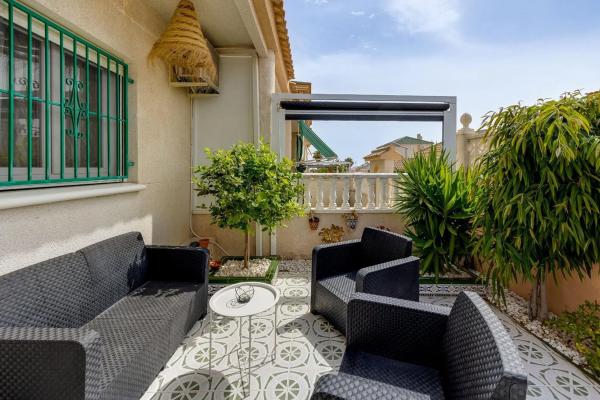 Casa independiente en calle la Sagra