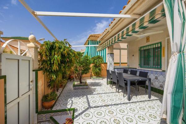 Casa independiente en calle la Sagra