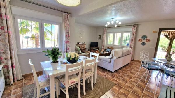 Casa independiente en calle Poniente Bal