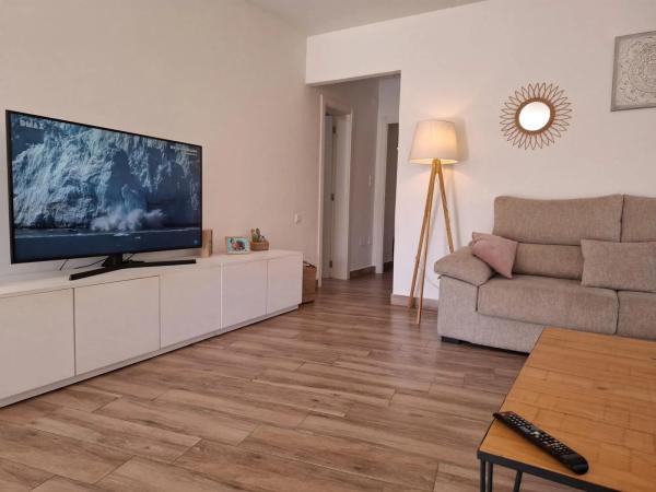 Casa independiente en calle Germanías Bal, 57 -41