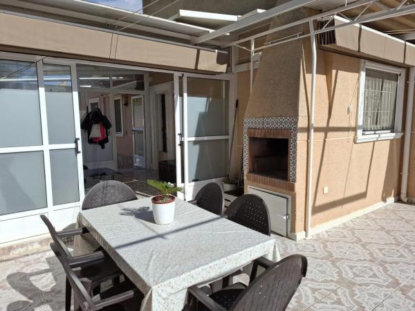 Casa independiente en calle Germanías Bal, 57 -41