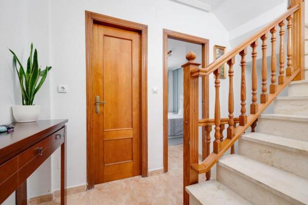 Casa independiente en calle Ramon Imbernon Verdu, 33 b