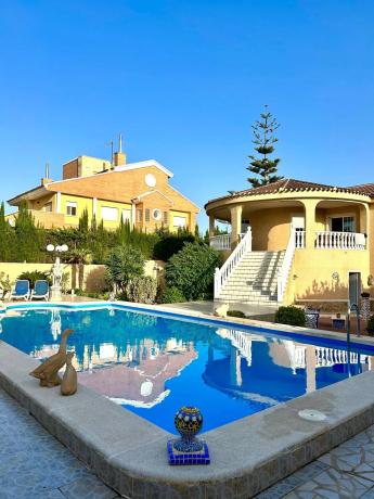 Casa independiente en Av Sol Naciente