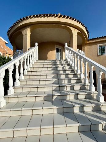 Casa independiente en Av Sol Naciente