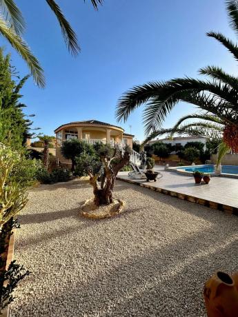 Casa independiente en Av Sol Naciente