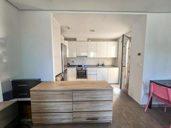 Casa independiente en calle Alborán