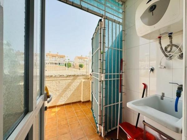 Casa independiente en calle Avellaneda s/n