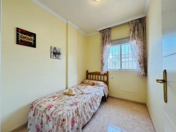 Casa independiente en calle Avellaneda s/n