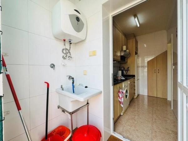 Casa independiente en calle Avellaneda s/n