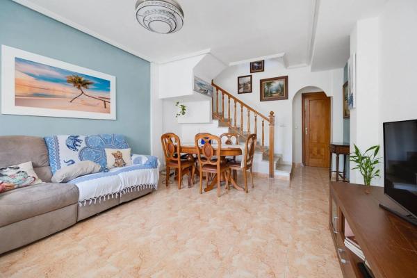 Casa independiente en calle Ramon Imbernon Verdu, 33 b