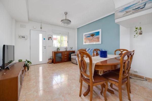 Casa independiente en calle Ramon Imbernon Verdu, 33 b