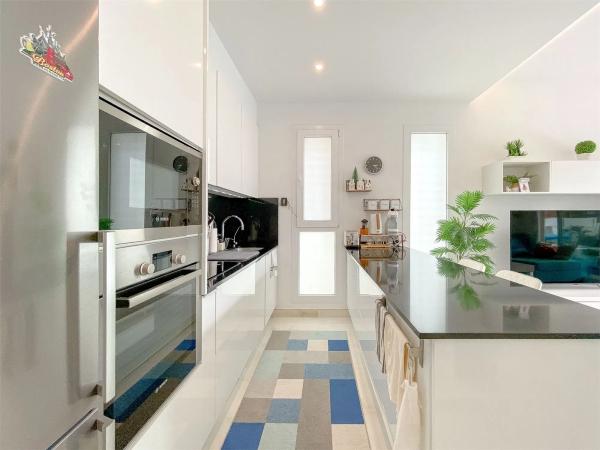 Casa independiente en calle Einstein