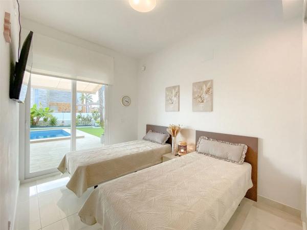 Casa independiente en calle Einstein