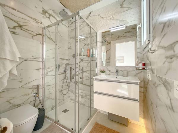 Casa independiente en calle Einstein