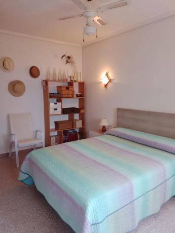 Casa independiente en calle Suecia