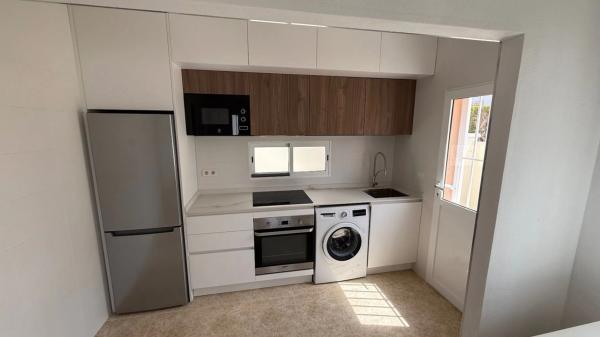 Casa independiente en calle Marconi