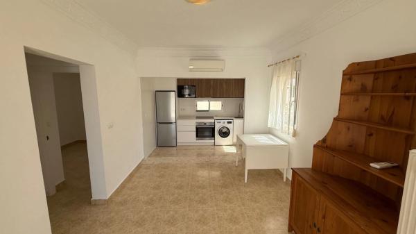 Casa independiente en calle Marconi