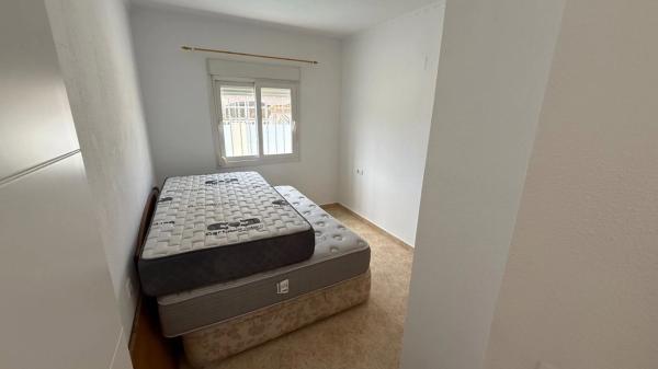 Casa independiente en calle Marconi