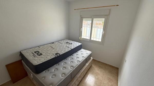 Casa independiente en calle Marconi