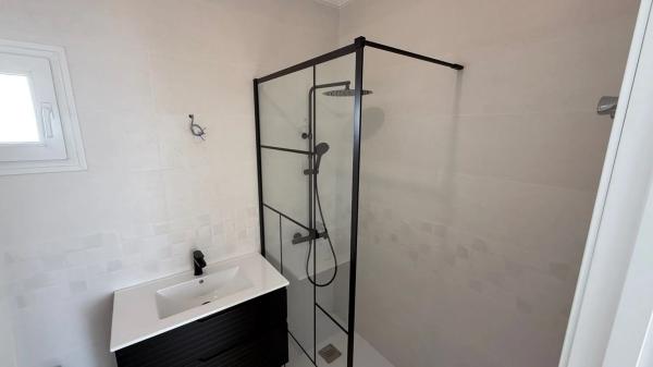 Casa independiente en calle Marconi