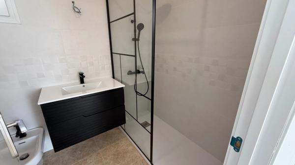 Casa independiente en calle Marconi