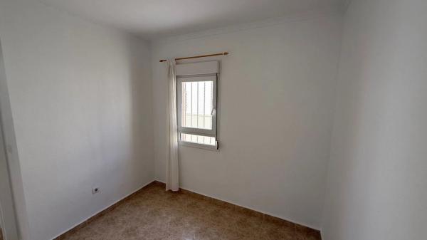 Casa independiente en calle Marconi